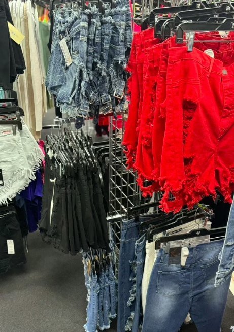 Wholesale Lot Of 100 Women’s Boutique Label Denim Shorts – Your Price Is Only $8.00 Each