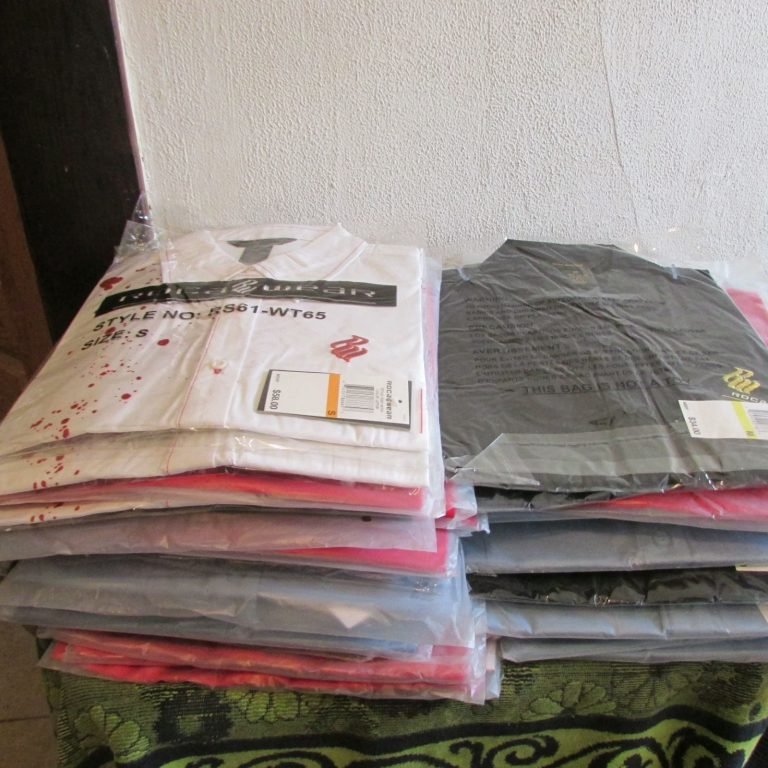 Wholesale Lot Of 36 Rocawear Junior Shirts – MSRP $34.00 Each – Your Price Is Only $13.00 Each