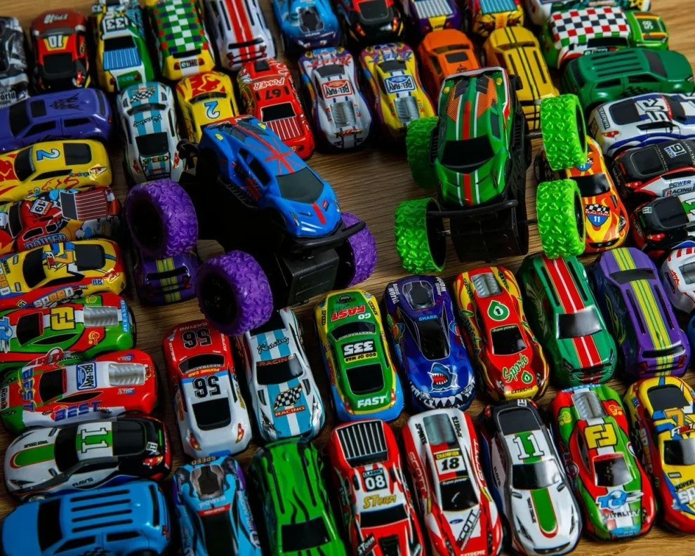 Wholesale Lot Of 4,000 Mini Car Toys – 10 Frog Storage Cases Included – Your Price Is Only .29 For Each Toy Car – Shipping Included