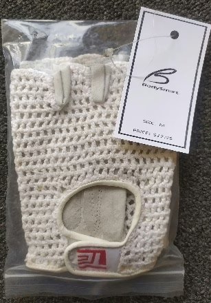Wholesale Lot Of 943 Weightlifting Gloves Cotton Mesh Back Leather (Sizes XS–XXL, Colors: Tan, White, Brown) – MSRP $29.95 Each – Your Price Is Only $0.65 Each