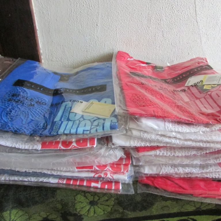 Wholesale Lot Of 33 Rocawear Junior Blouses – MSRP $34.00 Each – Your Price Is Only $13.00 Each