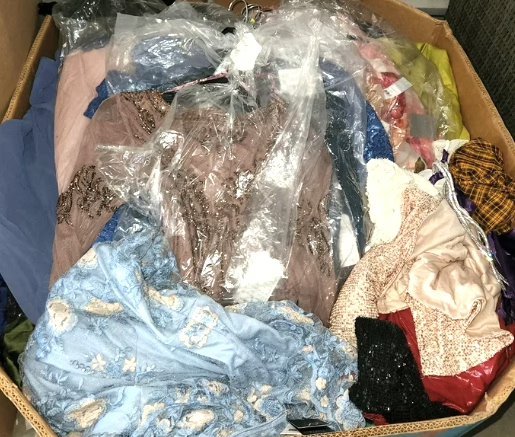 Wholesale Lot Of 200 Brand New Dresses – Macy’s, Nordstrom, Fashion Nova, Ann Tylor, RVCA, Talbots, OH Polly, Hobbs, Billabong, And More – Assorted Sizes – Your Price Is Only $13.99 Each