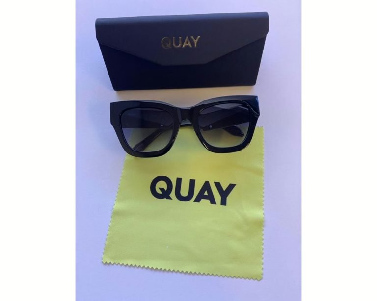 Wholesale Lot of 25 Quay Sunglasses – Mixed Assorted Styles – Designer Fashion Eyewear – Bulk Wholesale – Your Cost $27.50 Each