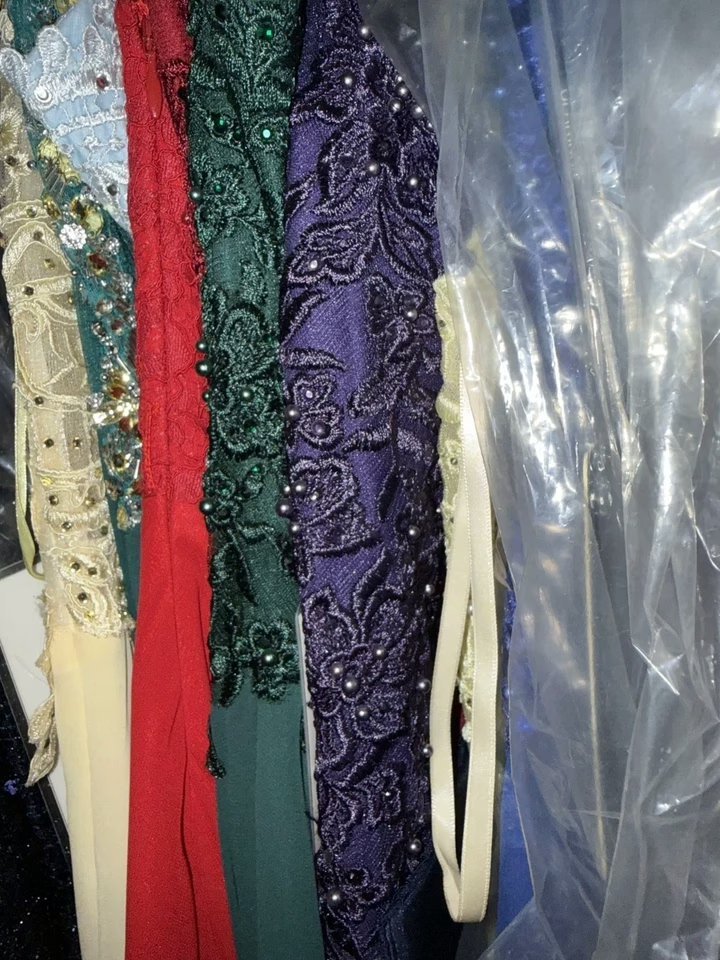 Wholesale Lot Of 100 Brand New High End Prom And Evening Party Dresses – By Alyce Paris, Jovani, Clarisse, Faviana, Scalia, Tony Bowls, Xcite, And And Other Designers And Private Labels – Sizes 0-30 – Estimated Original Retail Values To $300 Each – Your Price Is Only $30 Each